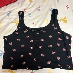 Aéropostale Black Floral Crop Tank